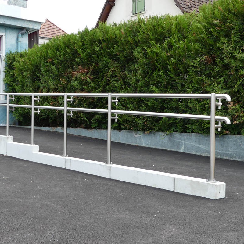 double main courante erp pmr sur rampe